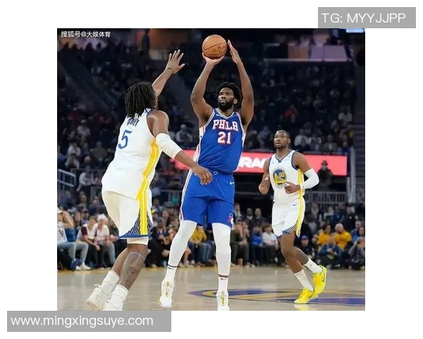 乔尔恩比德的篮球之路：从天赋少年到NBA巨星的成长历程