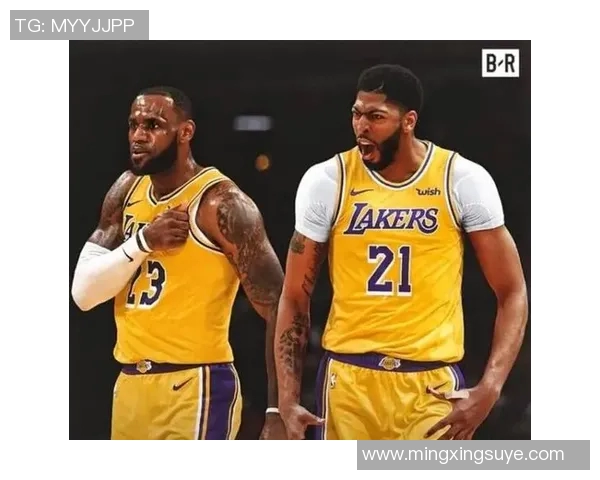 快船与湖人激战12月29日NBA对决引发球迷热议与期待