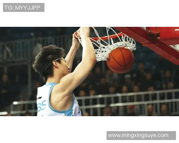 李慕豪：从篮球新星到职业生涯巅峰的励志之路与成长故事