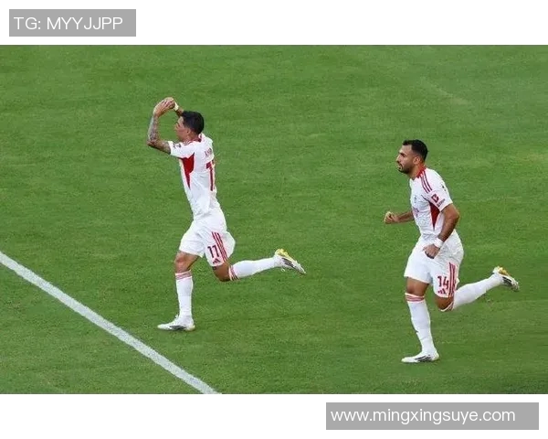 本菲卡与里昂国冠杯激战正酣谁将晋级下一轮较量