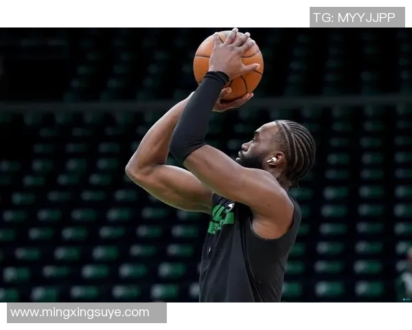 杰伦布朗的崛起之路：从新秀到NBA明星的奋斗历程