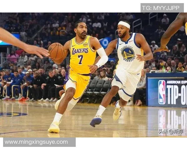 湖人对阵国王赛前深度分析及双方关键球员表现展望