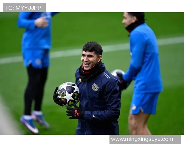 欧冠新型足球内置智能芯片实现射门数据实时追踪技术革新