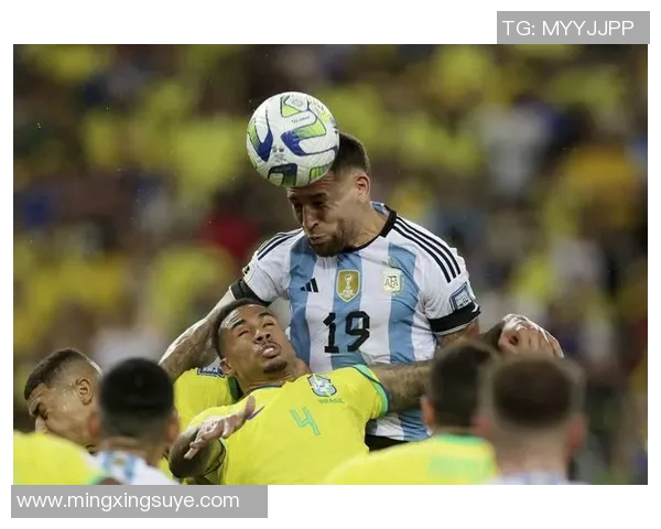 费哈与利雅德希拉尔的激烈对决展现足球魅力与战术智慧的巅峰较量