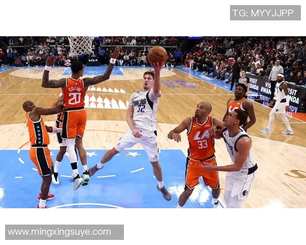 2017年NBA小牛与活塞激战回顾精彩瞬间与赛季影响分析