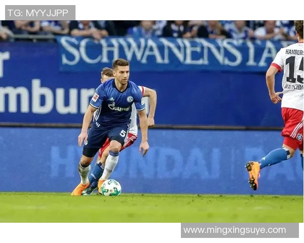 卡尔斯鲁与汉堡的激烈对决揭示了德乙赛场的竞争魅力与球队实力的较量