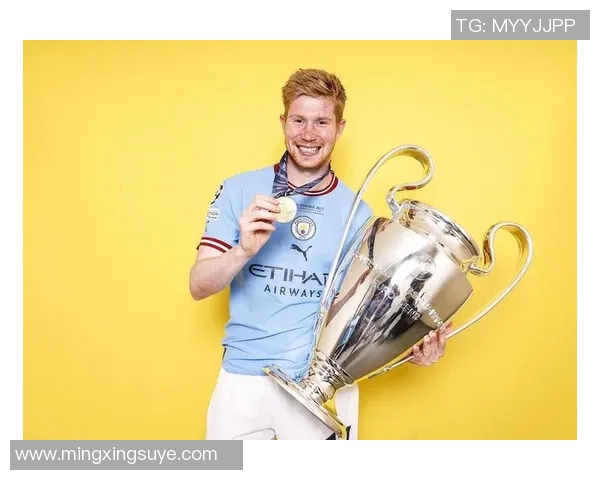 德布劳内：足坛中场大师的辉煌历程与战术影响力分析