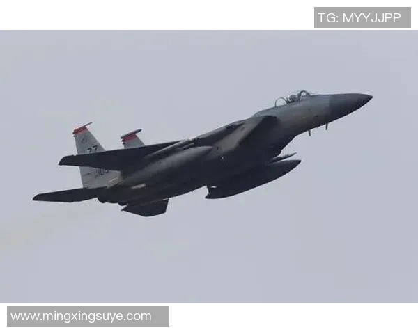 朝鲜与韩国足球对决为何选择空场进行比赛的深层原因分析