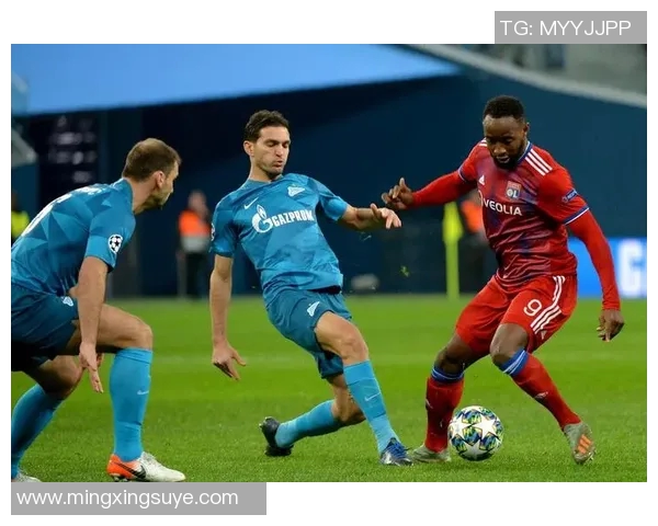 苏维埃尼与则尼特的对决分析及比赛前瞻探讨